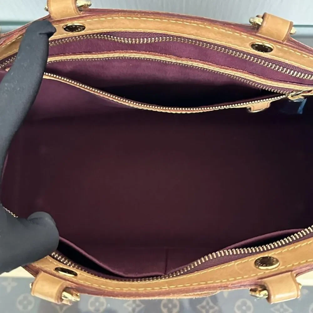 Louis Vuitton Women Pre-Loved Bag Very Good Condition